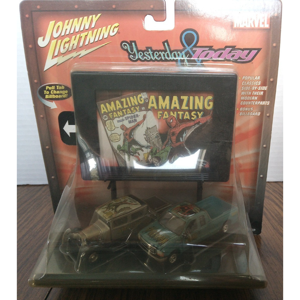 Johnny Lightning Marvel Yesterday & Today Spider-Man (2002 Playing Mantis) - Picture 1 of 4